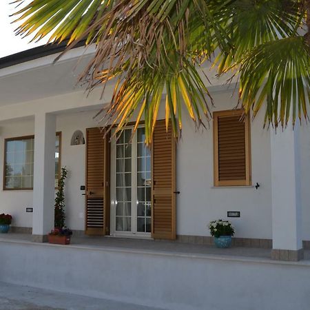 Guesthouse Holiday Formia Beach Exterior foto